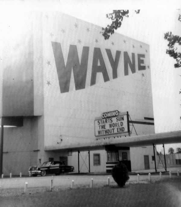 Wayne Drive-In Theatre - Screen And Entrance From F Ryan